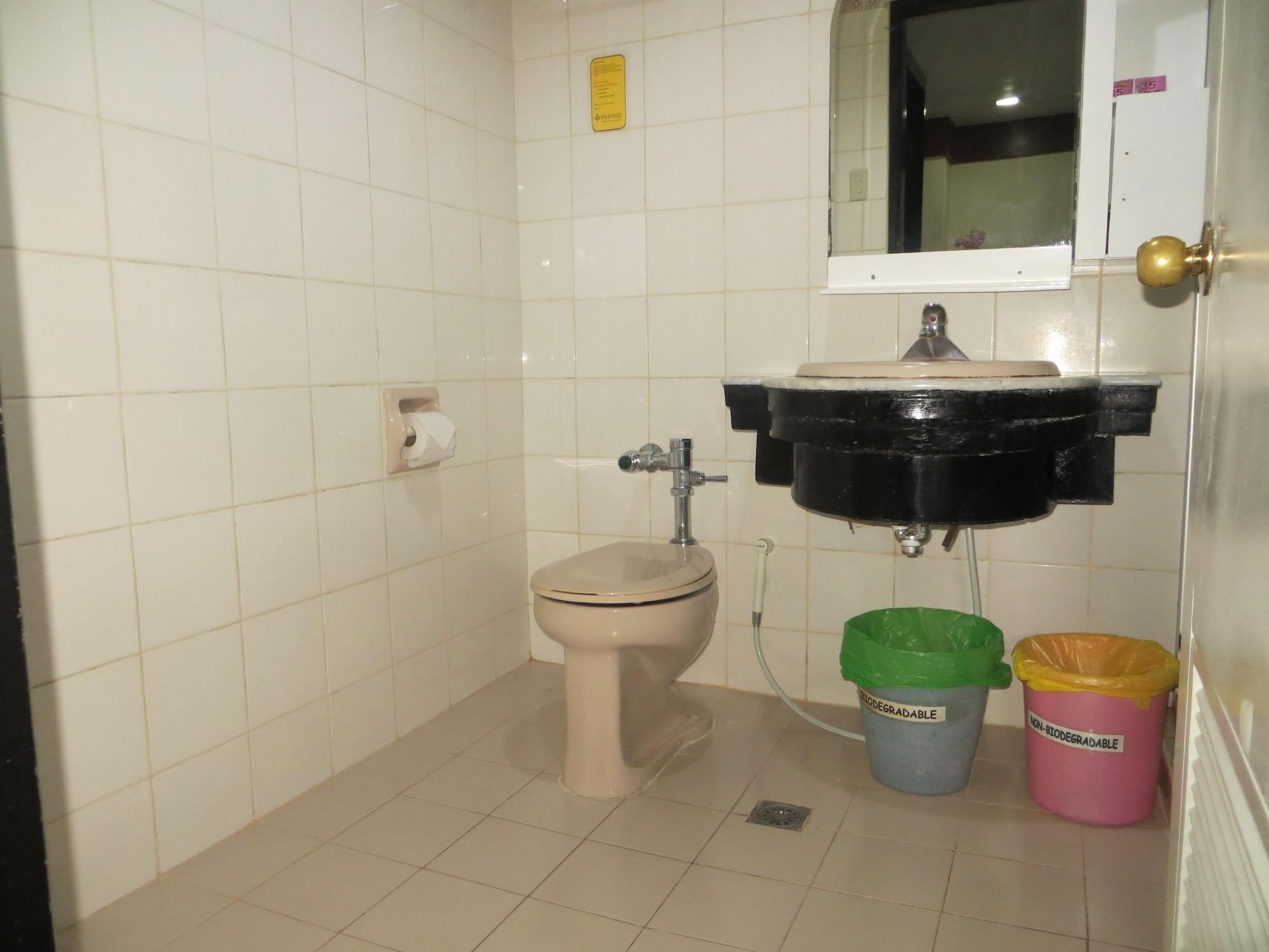 Paragon Suites Cebu Екстериор снимка