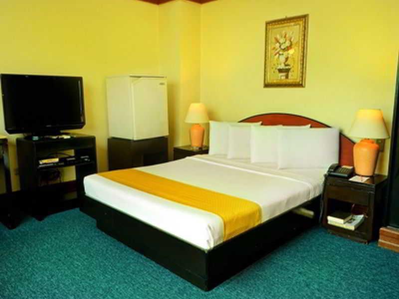 Paragon Suites Cebu Екстериор снимка