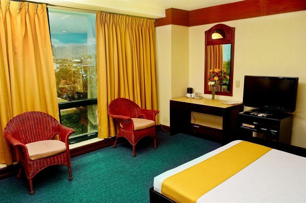 Paragon Suites Cebu Екстериор снимка