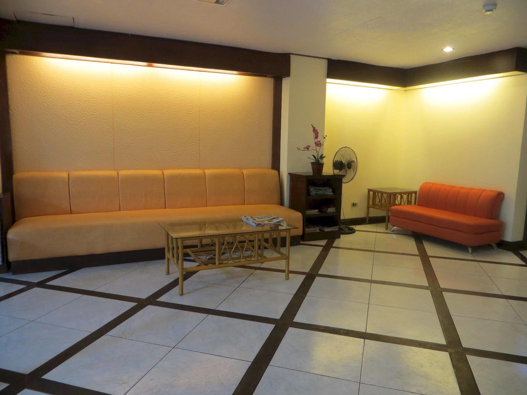 Paragon Suites Cebu Екстериор снимка