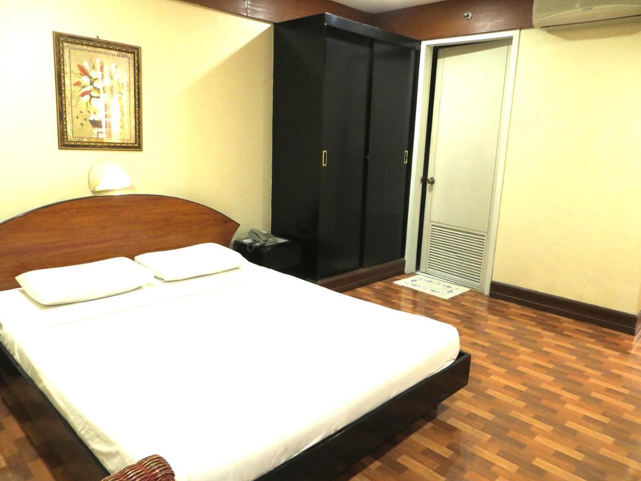 Paragon Suites Cebu Екстериор снимка